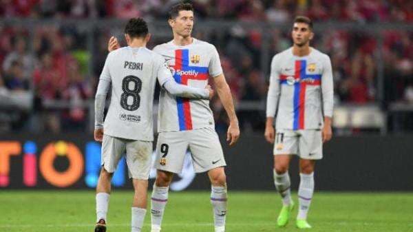 Meme Kocak Barcelona Terhempas dari Liga Champions: Jatuh ke Lubang yang Sama Meme Kocak Barcelona Terhempas dari Liga Champions: Jatuh ke Lubang yang Sama