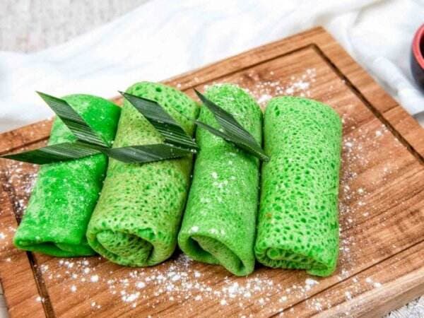 Resep Dadar Gulung Pandan, Menu Sarapan Pagi Jadul!