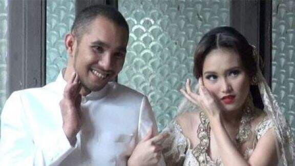 Dulu AIb Ditutupi, Kini Ayu Ting Ting Ceplas Ceplos Soal Masa Lalunya Hamil di Luar Nikah: Gue `Nabung` Duluan! Dulu AIb Ditutupi, Kini Ayu Ting Ting Ceplas Ceplos Soal Masa Lalunya Hamil di Luar Nikah: Gue `Nabung` Duluan!