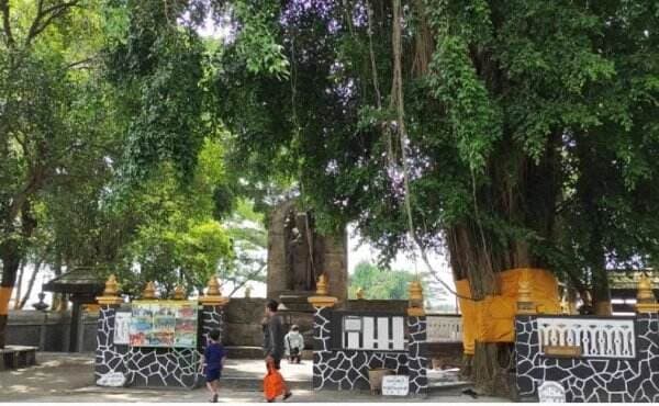 Sendang Tirto Kamandanu, Megahnya Peninggalan Kerajaan Kadiri Sendang Tirto Kamandanu, Megahnya Peninggalan Kerajaan Kadiri