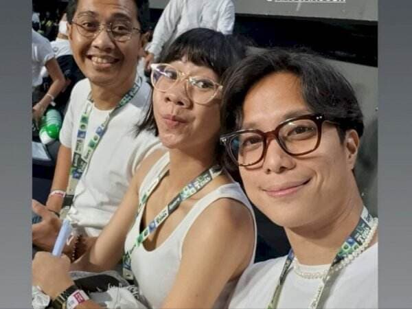 Nonton Enzy Storia Tanding Tenis, Dikta Jadi Sorotan Nonton Enzy Storia Tanding Tenis, Dikta Jadi Sorotan