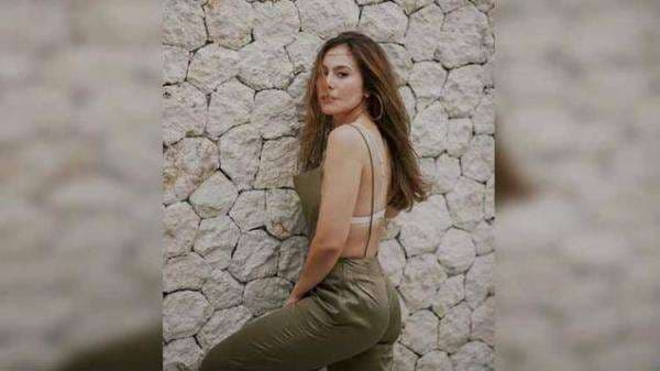 Lawan Enzy Storia, Wulan Guritno Buka Pertandingan Tiba Tiba Tenis VinDes Lawan Enzy Storia, Wulan Guritno Buka Pertandingan Tiba Tiba Tenis VinDes