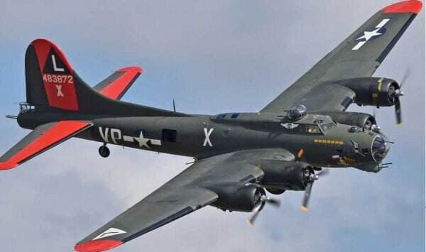 Otoritas Penerbangan AS Konfirmasi Kecelakaan Dua Pesawat Era PD II di Dallas Otoritas Penerbangan AS Konfirmasi Kecelakaan Dua Pesawat Era PD II di Dallas