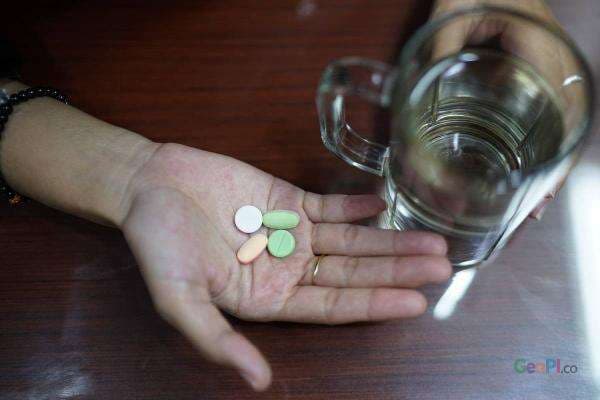 Kamu Tidak Dianjurkan Minum Obat dengan Air Dingin, Ini Alasannya Kamu Tidak Dianjurkan Minum Obat dengan Air Dingin, Ini Alasannya