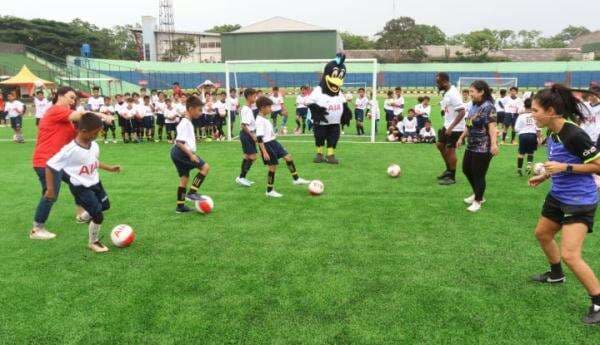 Gaet Pelatih Tottenham Hotspur, AIA Gembleng 100 Talenta Muda Sepak Bola Bandung Gaet Pelatih Tottenham Hotspur, AIA Gembleng 100 Talenta Muda Sepak Bola Bandung