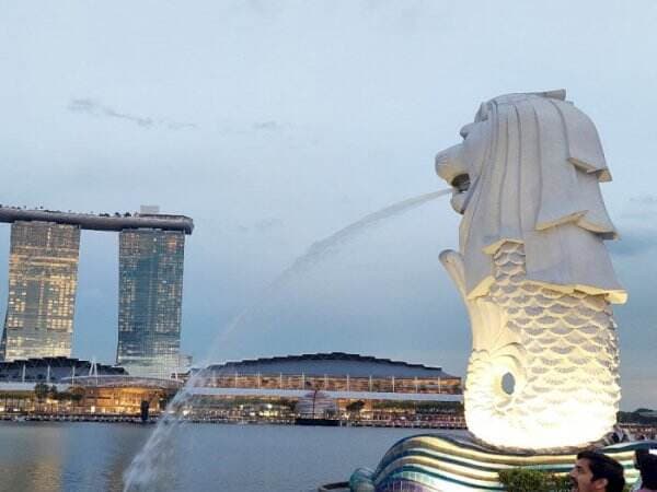 Ternyata Kepala Patung Merlion Singapura Pemberian dari Pangeran Palembang!