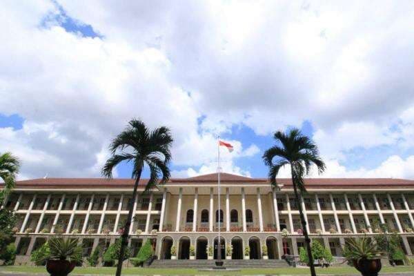 UGM Posisi 56 di Asia, Nomor 12 di Asia Tenggara UGM Posisi 56 di Asia, Nomor 12 di Asia Tenggara