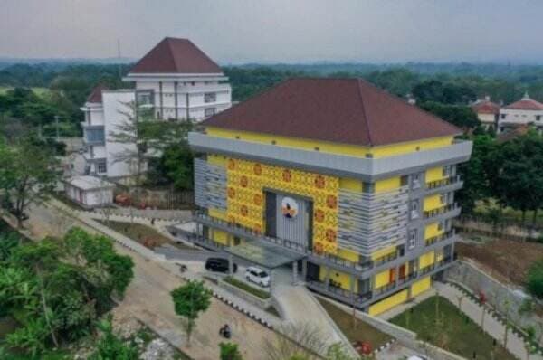 Penampakan Gedung Kuliah Terpadu Universitas Tidar Magelang yang Dibangun Kementerian PUPR Penampakan Gedung Kuliah Terpadu Universitas Tidar Magelang yang Dibangun Kementerian PUPR