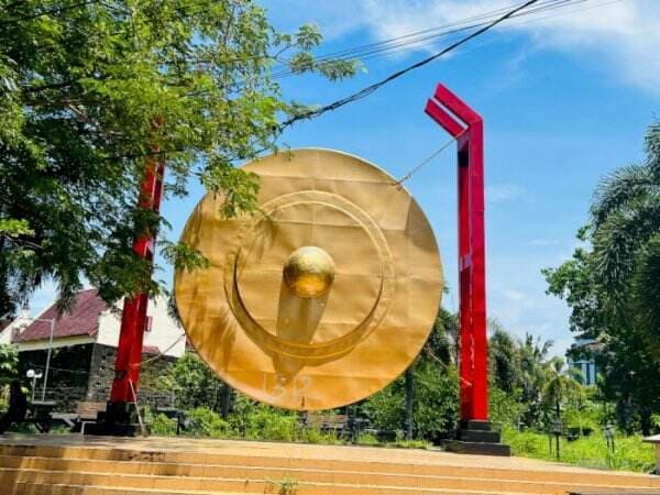 Makassar Punya Gong Terbesar di Indonesia, Beratnya Bikin Shock yang Angkat Makassar Punya Gong Terbesar di Indonesia, Beratnya Bikin Shock yang Angkat
