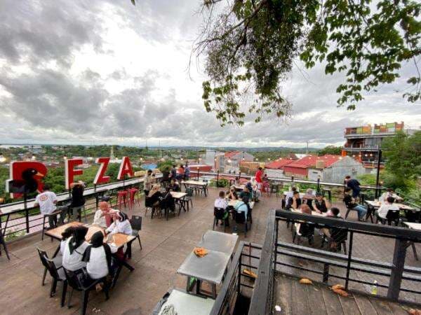 Reza Cafe & Palekko, Tempat Liburan Bersama Keluarga di Atas Perbukitan Parepare Reza Cafe & Palekko, Tempat Liburan Bersama Keluarga di Atas Perbukitan Parepare