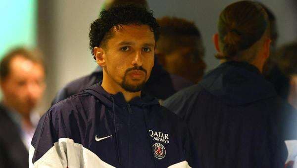 Piala Dunia 2022: Jelang Brasil vs Swiss, Bek Veteran Tim Samba Gosipi Ronaldo dan Messi Piala Dunia 2022: Jelang Brasil vs Swiss, Bek Veteran Tim Samba Gosipi Ronaldo dan Messi