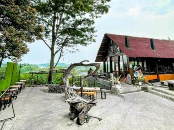 Bukan di Puncak, Kafe Sejuk Bernuansa Alam Ini Ternyata ada di Tangerang: Hidden Gem! Bukan di Puncak, Kafe Sejuk Bernuansa Alam Ini Ternyata ada di Tangerang: Hidden Gem!