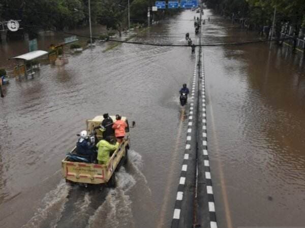 Beberapa wilayah di DKI Jakarta Masih Terendam Banjir