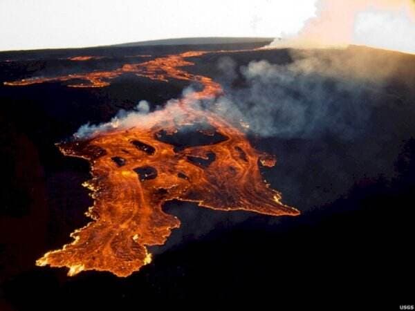 Gunung Api Aktif Terbesar di Dunia, Mauna Loa Hawaii Meletus!