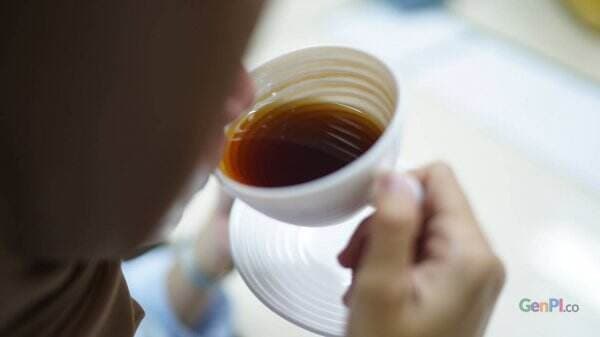 Jangan Minum Teh Saat Sedang Makan, Ini Penjelasannya Jangan Minum Teh Saat Sedang Makan, Ini Penjelasannya