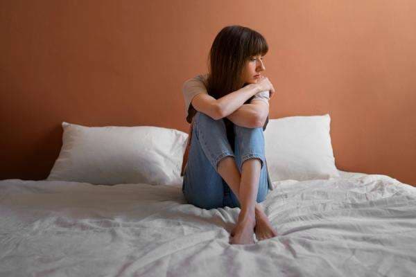 Insecure: Penyebab, Gejala, Jenis, dan Cara Mencegahnya Insecure: Penyebab, Gejala, Jenis, dan Cara Mencegahnya