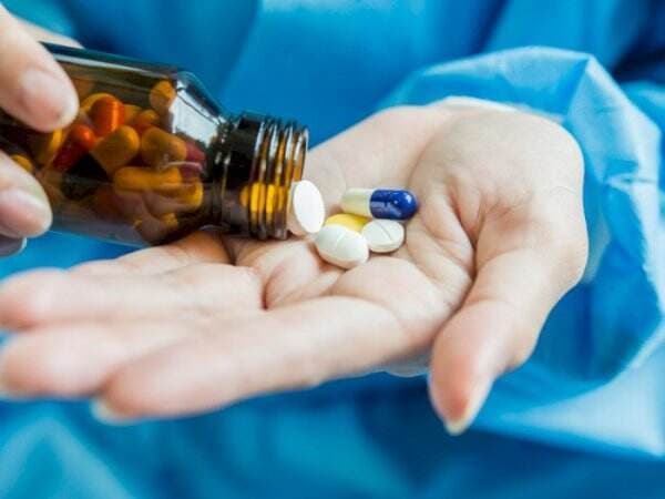 Mengenal Obat Kolesterol Simvastatin, Mulai Efek Samping hingga Cara Menggunakannya Mengenal Obat Kolesterol Simvastatin, Mulai Efek Samping hingga Cara Menggunakannya