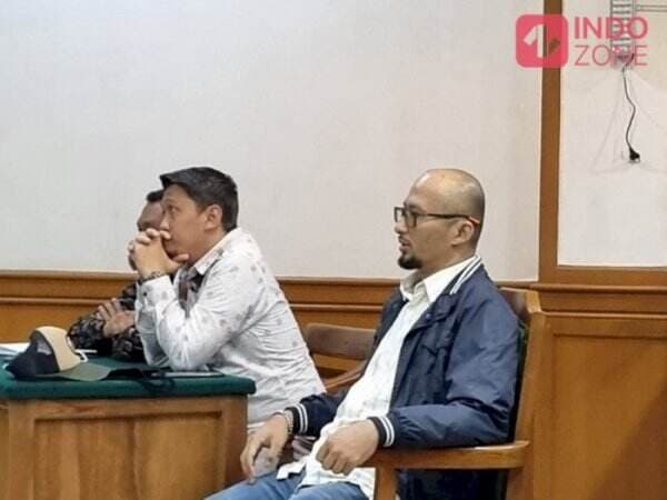 Roro Fitria dan Andre Irawan Resmi Bercerai, Ini Ketentuan dari Majelis Hakim