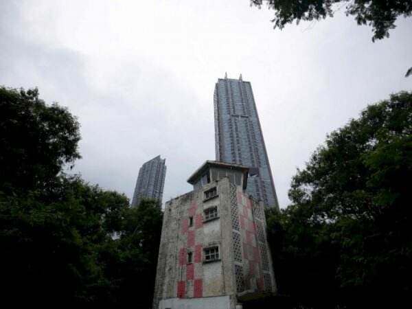 Tertutup Hutan Kota, ATC Kemayoran Ternyata Pernah Masuk Komik Tintin Tertutup Hutan Kota, ATC Kemayoran Ternyata Pernah Masuk Komik Tintin