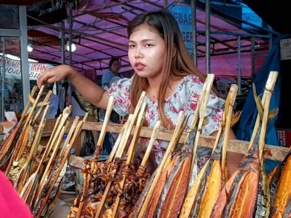 Ikan Asap Khas Pantai Selatan Nikmat dan Tahan Lama, Cocok Jadi Oleh-oleh