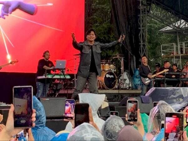 Kerlap Kerlip Festival Suguhkan Keseruan Meski Sempat Diguyur Hujan di Hari Pertama