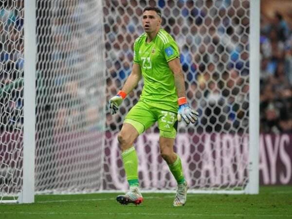 Jadi Pahlawan Argentina di Piala Dunia, Emiliano Martinez Ejek Mbappe