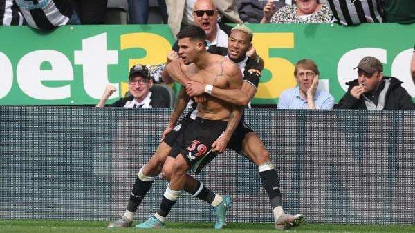 Liga Inggris: Keterlaluan! Kepergok Mabuk, Pelatih Newcastle Ogah Mainkan Pemain Ini Lawan Fulham Liga Inggris: Keterlaluan! Kepergok Mabuk, Pelatih Newcastle Ogah Mainkan Pemain Ini Lawan Fulham