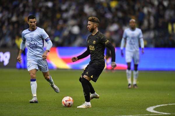 Ronaldo dan Messi Berselebrasi, Sergio Ramos Ikut Cetak Gol, PSG Tundukkan Riyadh XI Ronaldo dan Messi Berselebrasi, Sergio Ramos Ikut Cetak Gol, PSG Tundukkan Riyadh XI