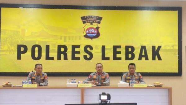 Heboh Video TKA dan TKI di Lebak Baku Hantam, Wakapolda Banten: Hoaks! Heboh Video TKA dan TKI di Lebak Baku Hantam, Wakapolda Banten: Hoaks!