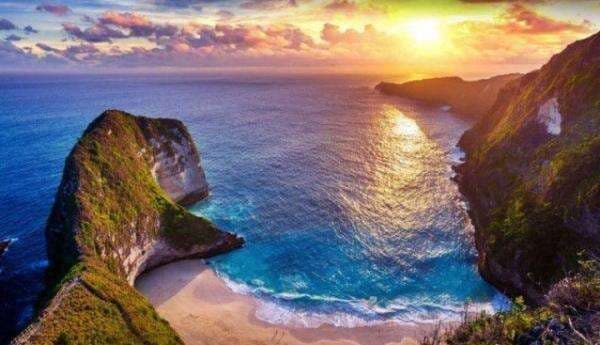 Pantai Kelingking, Wisata Impian yang Kembali Raih Predikat Pantai Terbaik di Dunia 2023 Pantai Kelingking, Wisata Impian yang Kembali Raih Predikat Pantai Terbaik di Dunia 2023