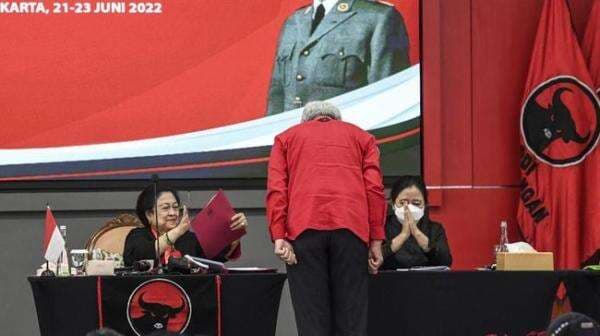 Megawati akan Umumkan Ganjar Pranowo Sebagai Capres PDIP Siang Ini Megawati akan Umumkan Ganjar Pranowo Sebagai Capres PDIP Siang Ini