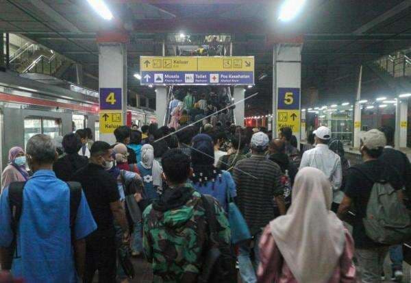 Jangan Bingung, Berikut Daftar Stasiun Transit KRL Jabodetabek Lengkap Dengan Jalurnya Jangan Bingung, Berikut Daftar Stasiun Transit KRL Jabodetabek Lengkap Dengan Jalurnya