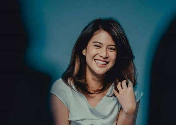 Perjalanan Spiritual Dian Sastro, Lahir dari Orang Tua Budha dan Katolik Lalu Memilih Islam Perjalanan Spiritual Dian Sastro, Lahir dari Orang Tua Budha dan Katolik Lalu Memilih Islam