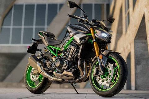 Pertahankan DNA Sugomi, Kawasaki Z900 Hadir dengan Fitur Melimpah