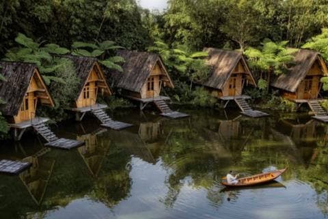 10 Spot Glamping Keren di Bandung, Bikin Liburan Makin Seru