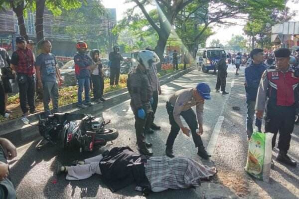 Tragis! Pemotor Pejuang Rupiah Tewas Terlindas Truk di Jalan Sudirman Bandung