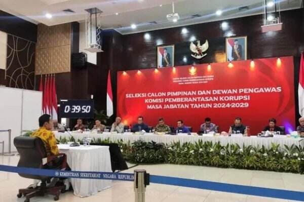 Hari Kedua Tes Wawancara Capim KPK, Johanis Tanak Jadi yang Pertama