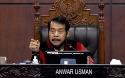 Anwar Usman Paman Gibran Jatuh saat Jalan, Begini Kondisinya