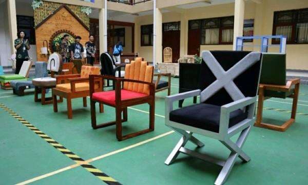 Mahasiswa Desain Interior Usahid Solo Lelang Karya Kreatif Hasilnya untuk Mendukung Visi Universitas