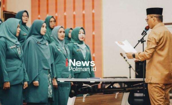 Bupati Polman Lantik Pengurus TP PKK dan Dekranasda, Komitmen Perkuat Peran Perempuan dan UMKM Bupati Polman Lantik Pengurus TP PKK dan Dekranasda, Komitmen Perkuat Peran Perempuan dan UMKM