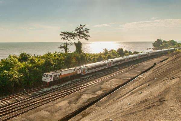 KA Uji Coba Direct Train Gambir-Semarang Tawang PP Kelas Eksekutif Dapat Diskon 50 Persen