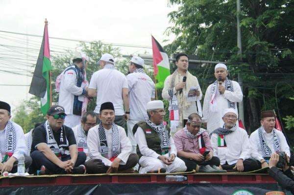 Lampu Merah Pemda Karawang Bakal Dipadati Ribuan Massa dalam Aksi Solidaritas untuk Palestina Lampu Merah Pemda Karawang Bakal Dipadati Ribuan Massa dalam Aksi Solidaritas untuk Palestina