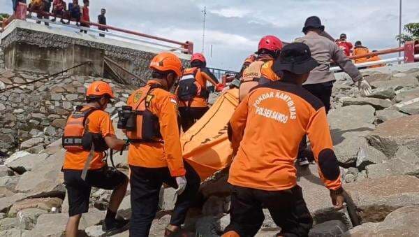 Detik-detik Tim SAR Gabungan Temukan Korban Tenggelam di Waduk Bendo Ponorogo