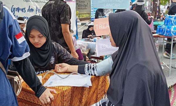 Peringatan Hari Kesehatan Nasional, FIK UMS Gelar Expo Fisioterapi Komunitas