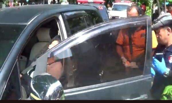 Kronologi Sejoli Ditemukan Tewas Dalam Mobil Innova di Surabaya, Penyebab Masih Diselidiki Kronologi Sejoli Ditemukan Tewas Dalam Mobil Innova di Surabaya, Penyebab Masih Diselidiki