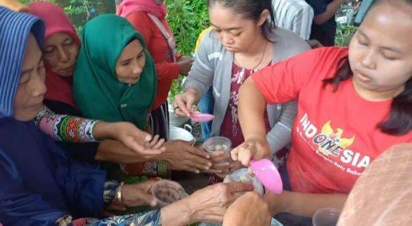 Warga Desa Kedunglumpang Rayakan Tasyakuran Masjid dengan Bagikan 60 Ribu Pentol Gratis