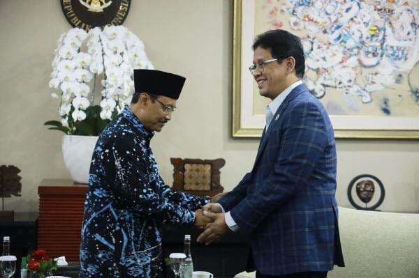 Gus Ipul Minta Purbaya Naikkan Dana Jaminan Hidup Korban Bencana Jadi Rp15.000 per Hari Gus Ipul Minta Purbaya Naikkan Dana Jaminan Hidup Korban Bencana Jadi Rp15.000 per Hari