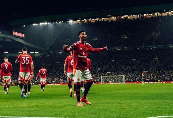 Hasil Bola Tadi Malam: Manchester United Menang atas PAOK, Tottenham Kalah Hasil Bola Tadi Malam: Manchester United Menang atas PAOK, Tottenham Kalah