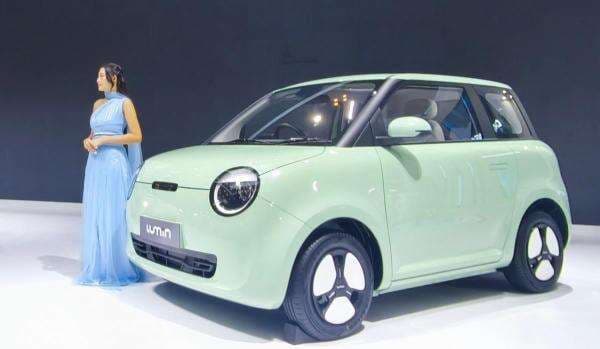 China Larang Mobil Tanpa Gagang Pintu, Cegah Kecelakaan Fatal Kendaraan Tak Dapat Dibuka China Larang Mobil Tanpa Gagang Pintu, Cegah Kecelakaan Fatal Kendaraan Tak Dapat Dibuka