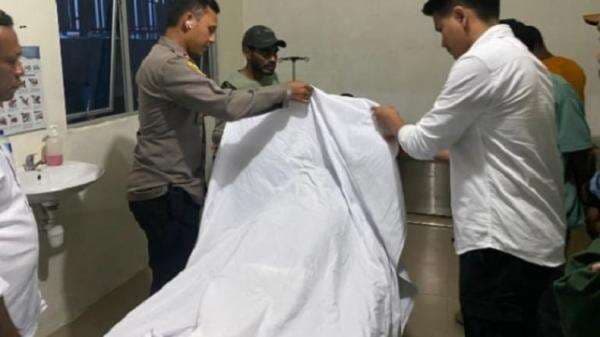 Tragis! Pekerja Tewas Tersetrum Saat Pengecatan Kapal di Batam Tragis! Pekerja Tewas Tersetrum Saat Pengecatan Kapal di Batam